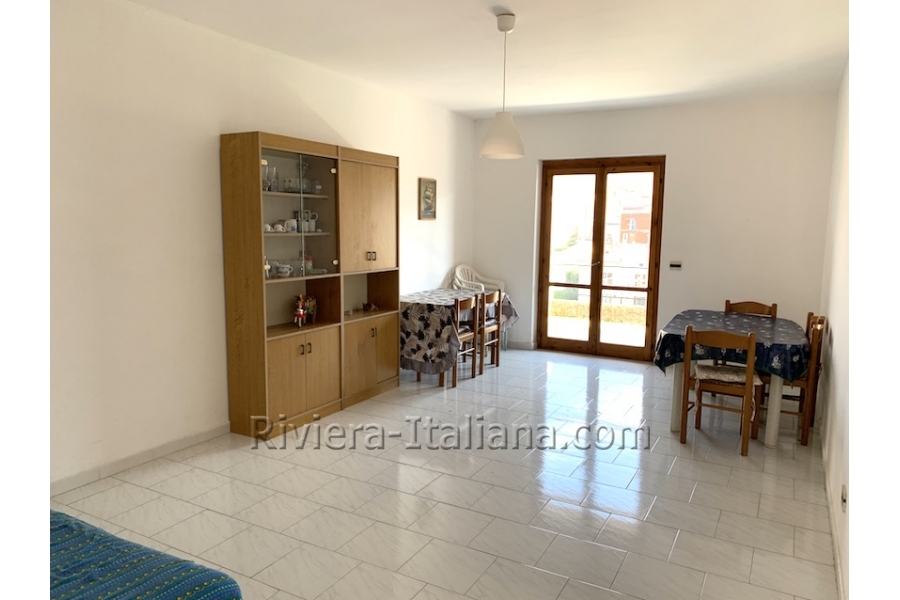 Three-bedroom apartment with nice views in the center of San Nicola Arcella