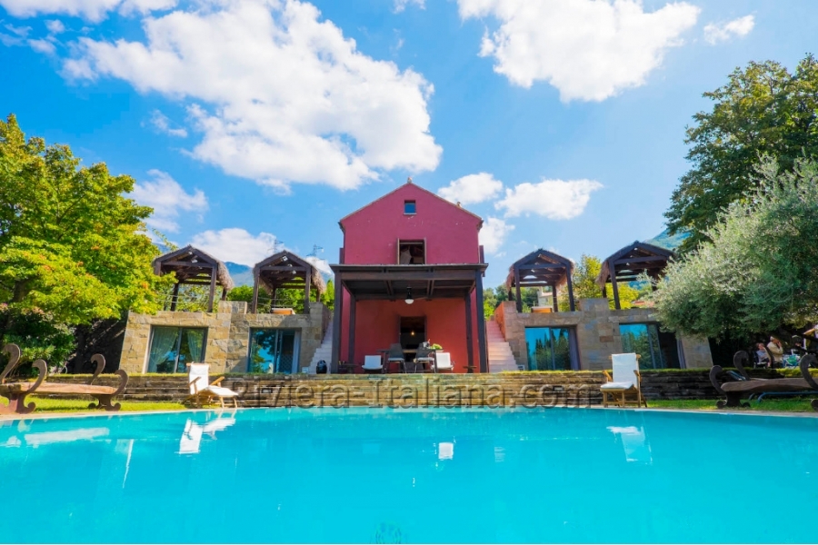 Villa di lusso con giardino e piscina a Maratea 